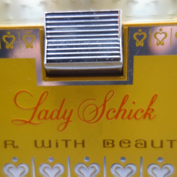 Vintage Lady Schick Maxi-Curler with Beautifying Mist - Picture 3 of 13